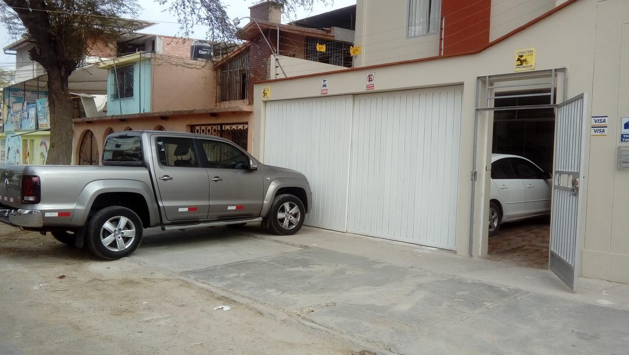 Hospedaje Residencial Los Fresnos - Miraflores Piura Exterior photo